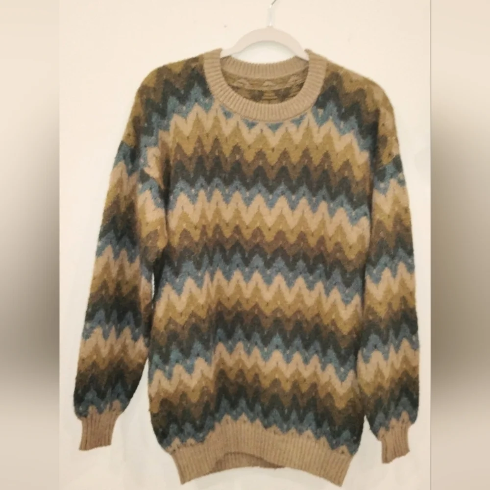 VINTAGE WOVEN CHEVRON SWEATER